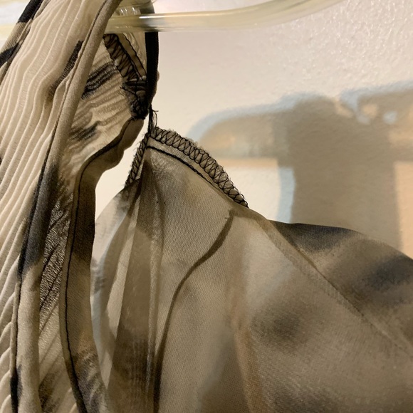 NICOLA Top, 2 pieces, attached cami and lightweight, sheer open front cover up - Picture 10 of 16